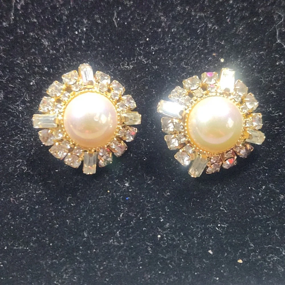Vintage  Crystal Halo Stud Earrings Gold Tone Baguette Cluster